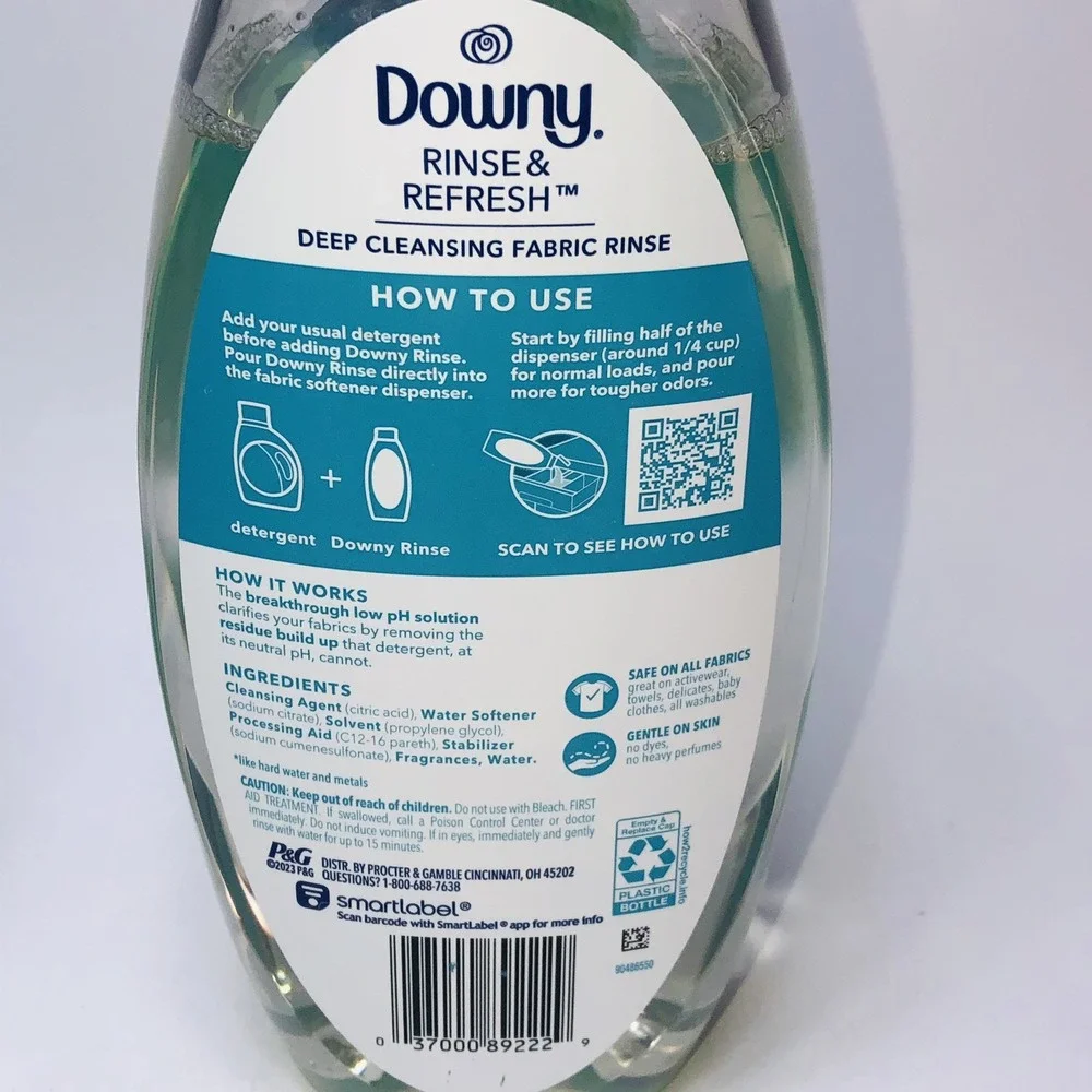Downy RINSE & REFRESH Laundry Odor‎ Remover and Fabric Softener, Cool Cotton.